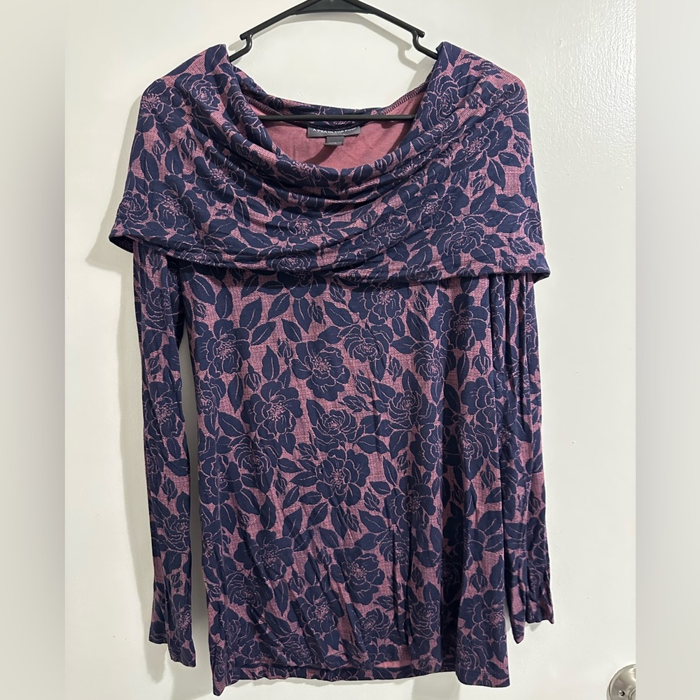 A pea in the Pod maternity Top. Worn once.